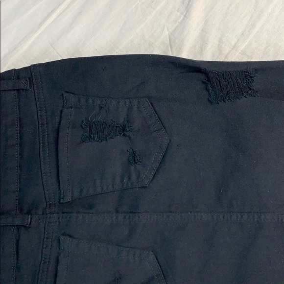 Distressed Raw-hem basic mini denim skirt - Picture 8 of 10